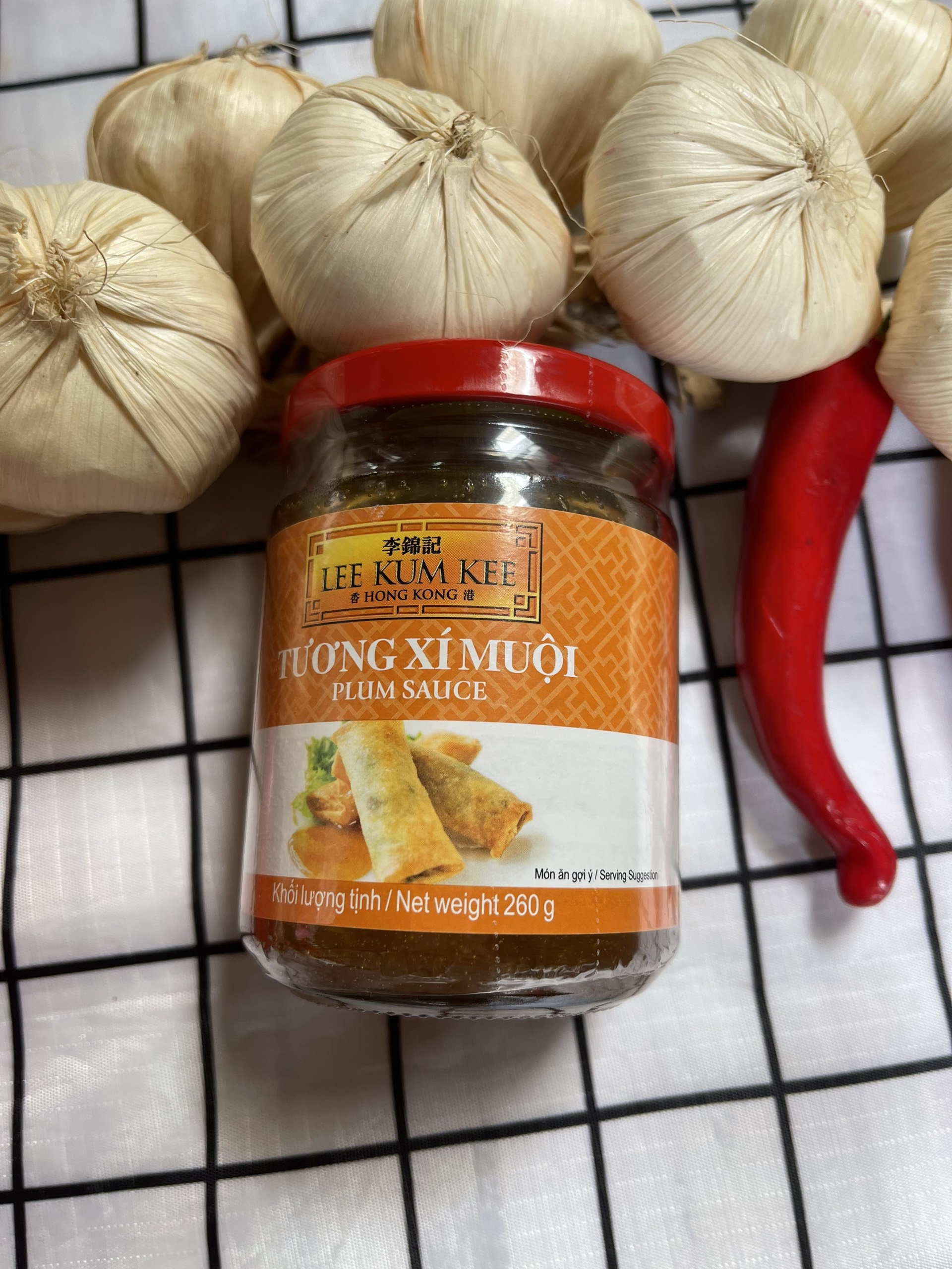 TƯƠNG XÍ MUỘI LEE KUM KEE 226GRAM