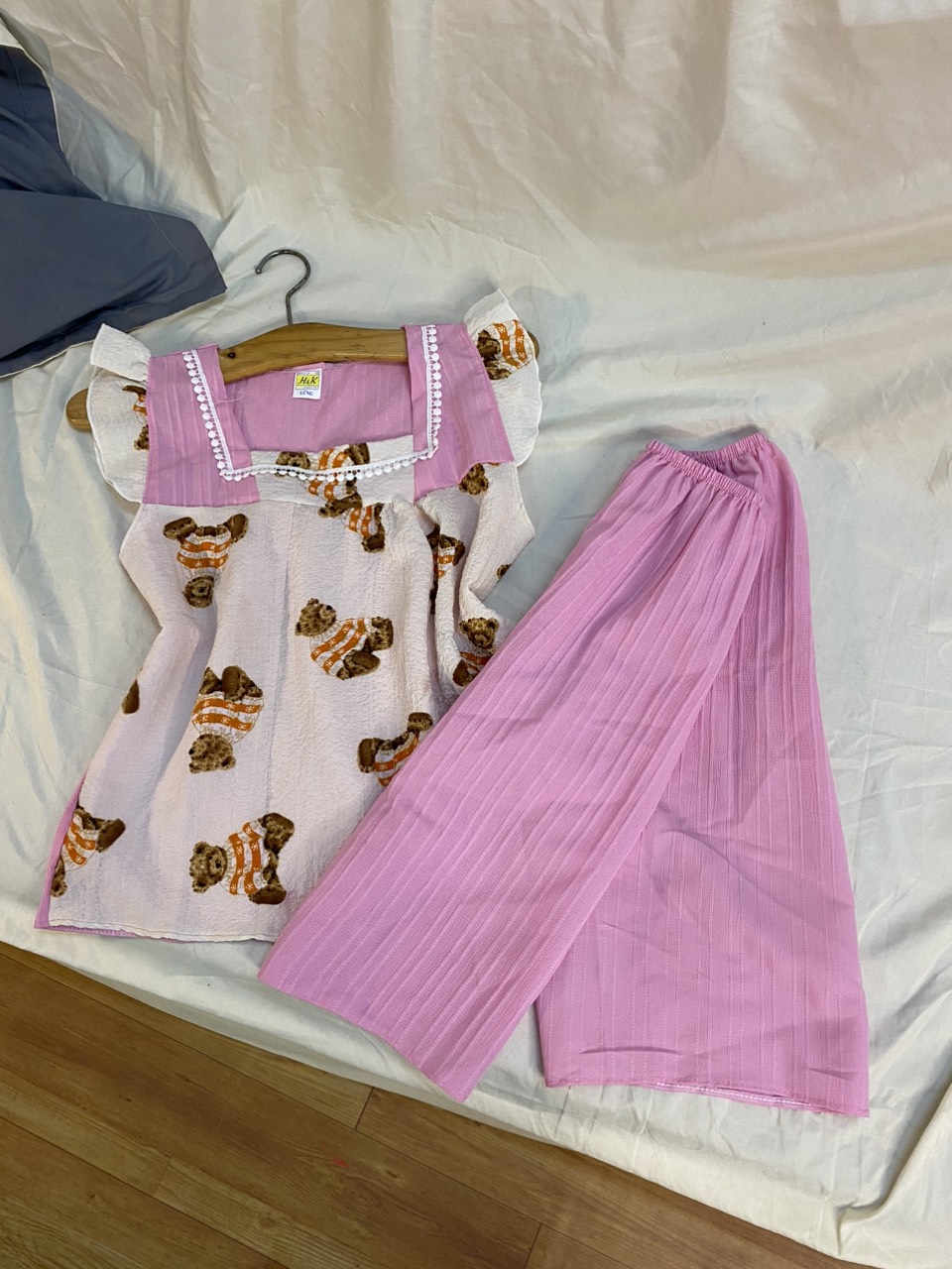 ĐỒ BỘ LỬNG VẢI XỐP MỀM MÁT DỄ THƯƠNG THỜI TRANG SET NGỐ NỮ SỌC CARO TAY CÁNH TIÊN FREESIZE DƯỚI 55KG