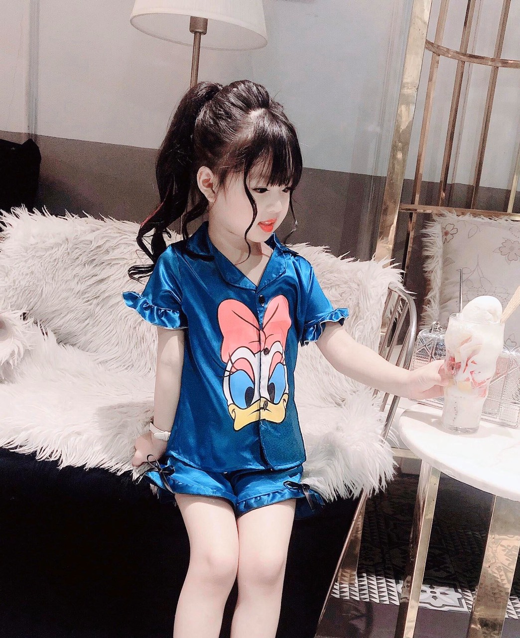 Bộ lụa  vịt DONAN cho  bé gái (Hình chụp thật)