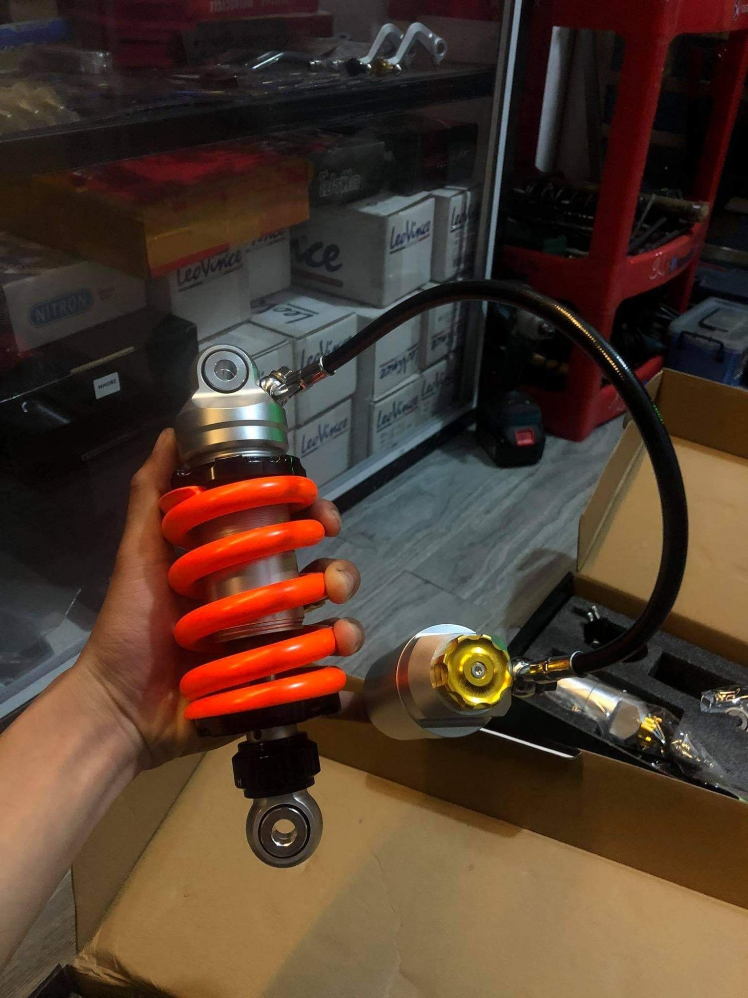 [HCM]Phuộc Nitron bình dầu cho exciter 135 150