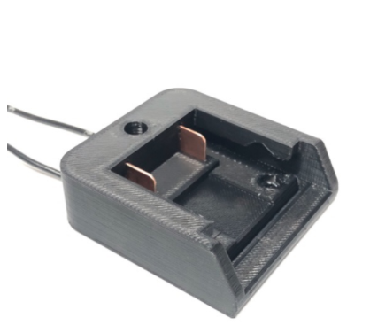 Đế lấy nguồn từ pin dewalt 10.8v/ 12v.