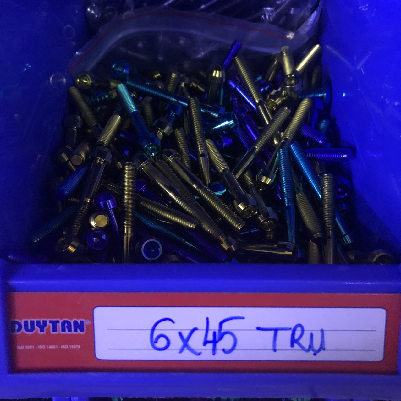 Ốc Trụ Titan Gr5 6li25 đến 6li45 đủ size
