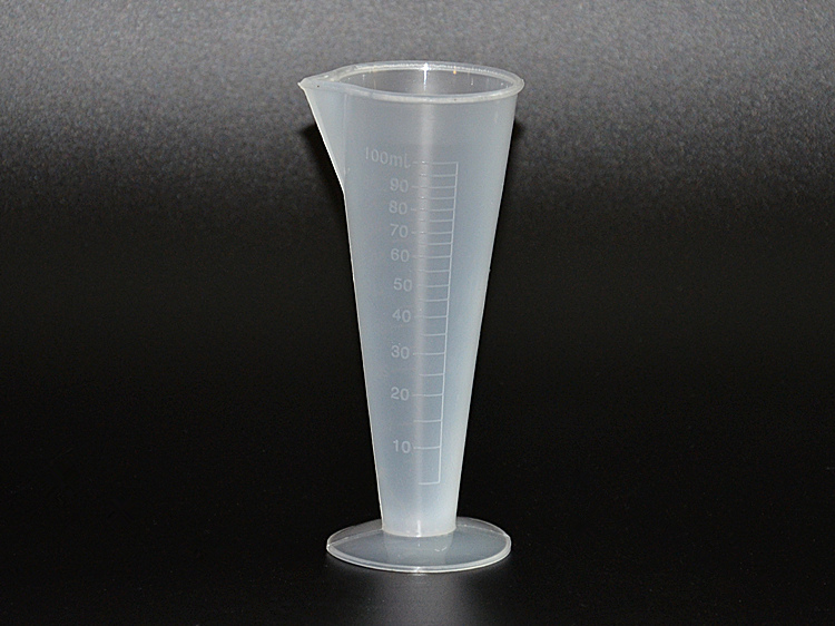 Cốc đong nhựa 100ml (MS 130)-Chân phễu