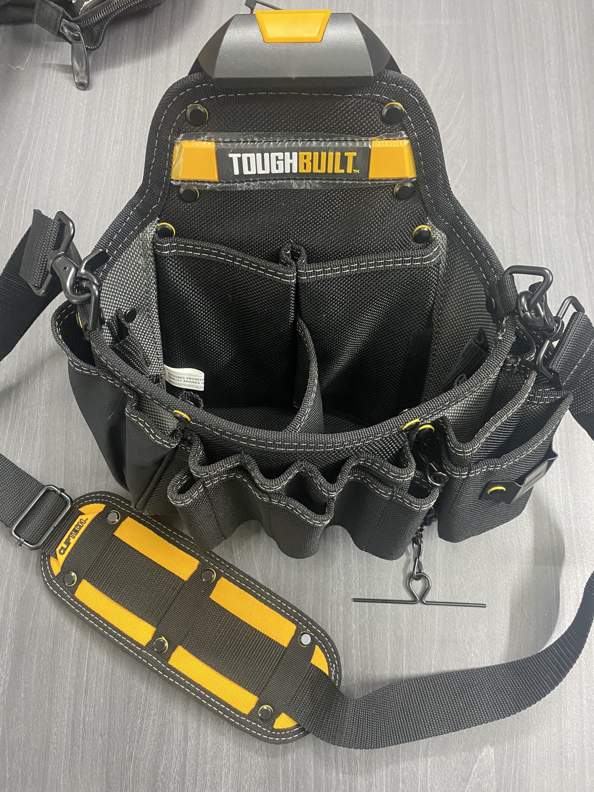Túi đồ nghề Toughbuilt TB-CTP-01104B