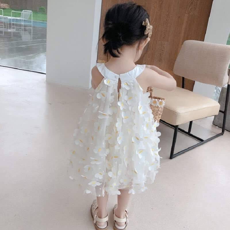 VÁY BÉ GÁI MÀU TRẮNG BƯỚM 3D
