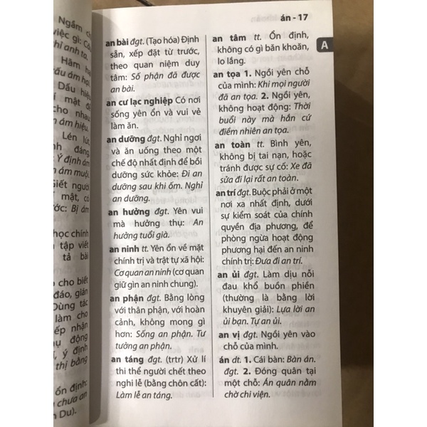 Sách - Từ điển tiếng Việt thông dụng  (khổ nhỏ)-tái bản