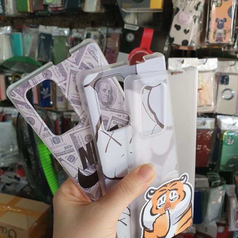 Ốp lưng LG Wing mủ cứng in hình kute