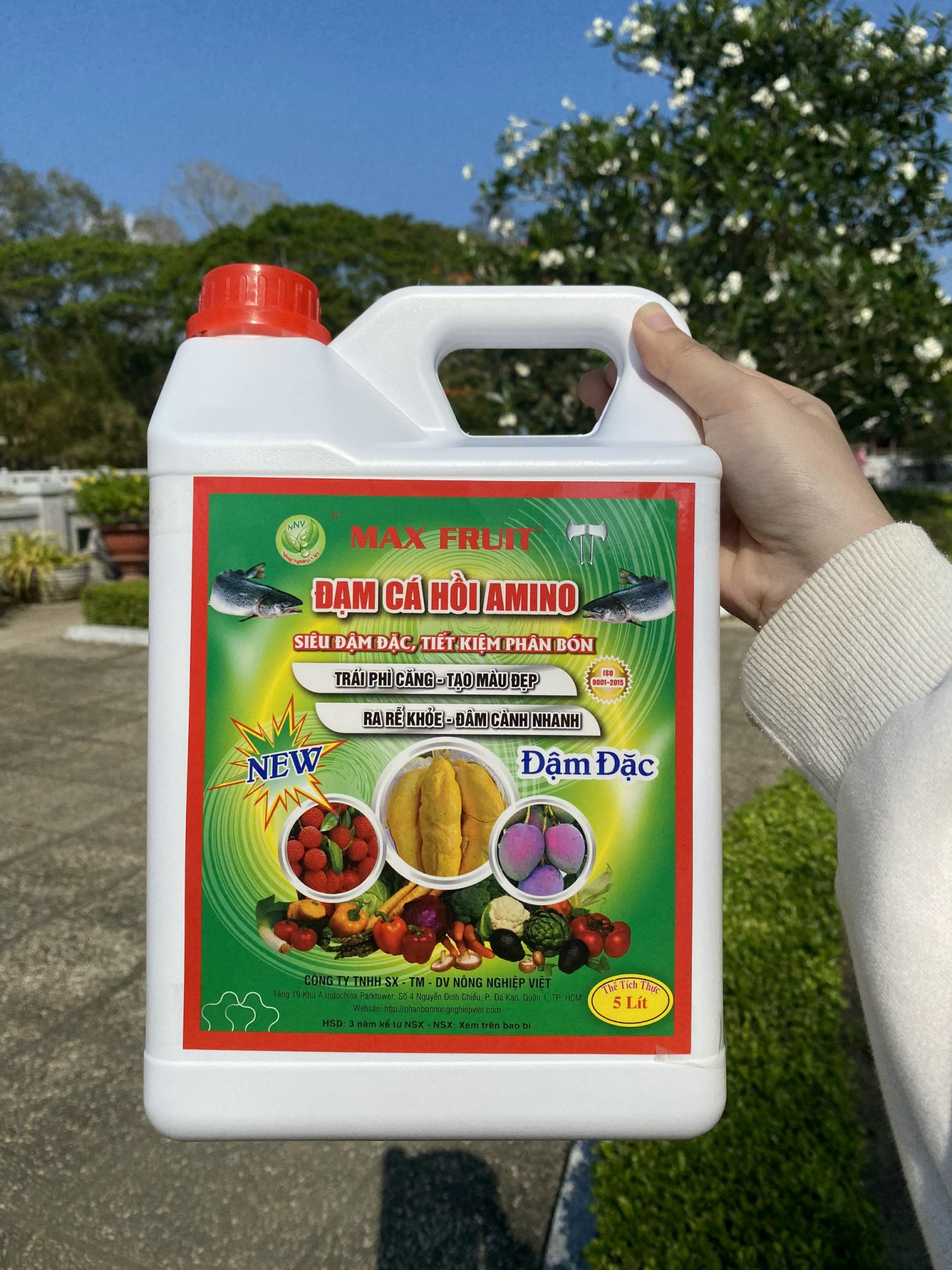 Phân Bón Đạm Cá Hồi Can 5 Lít