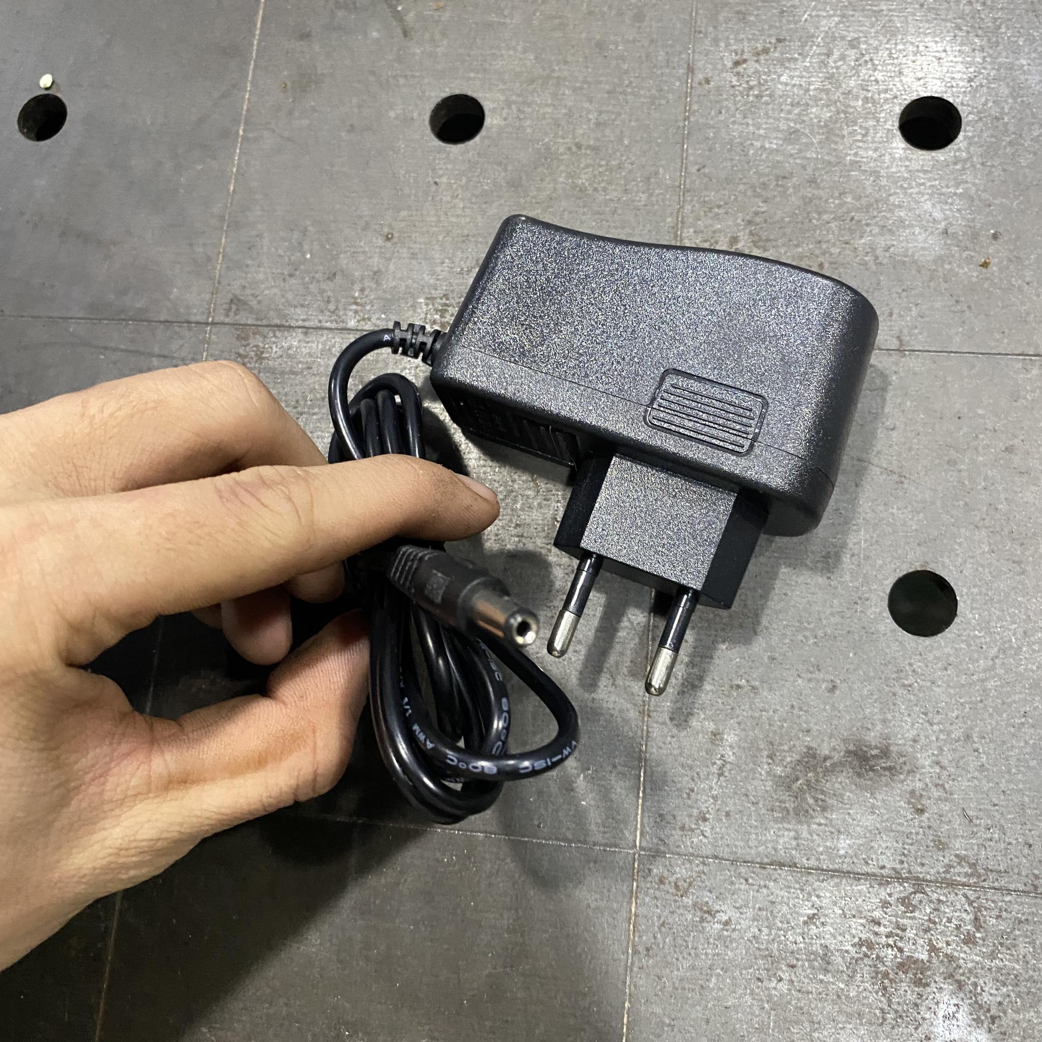 Sạc Pin Lion Các Loại