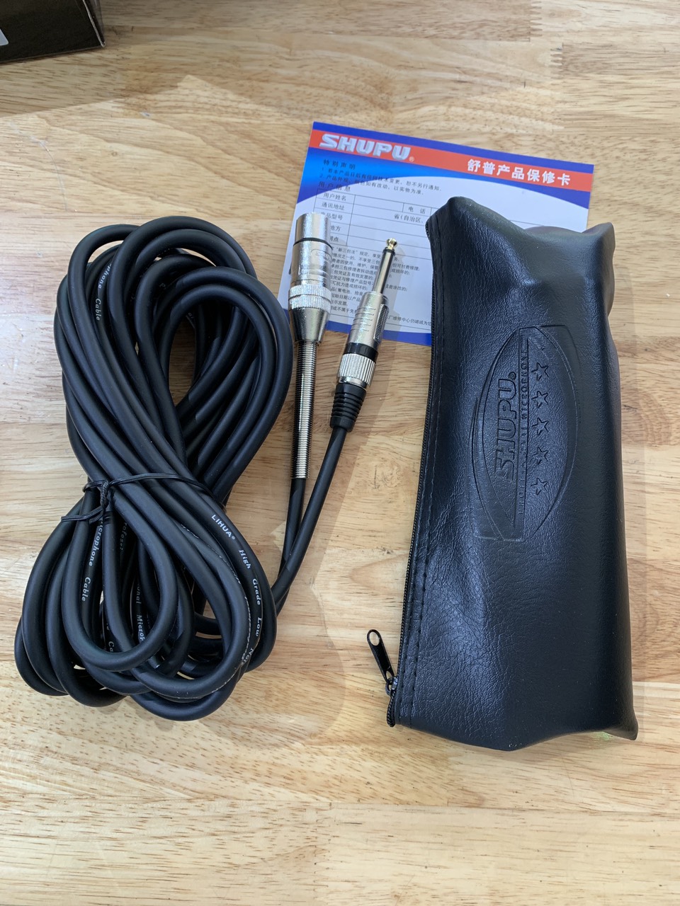 Micro karaoke có dây shupu 959