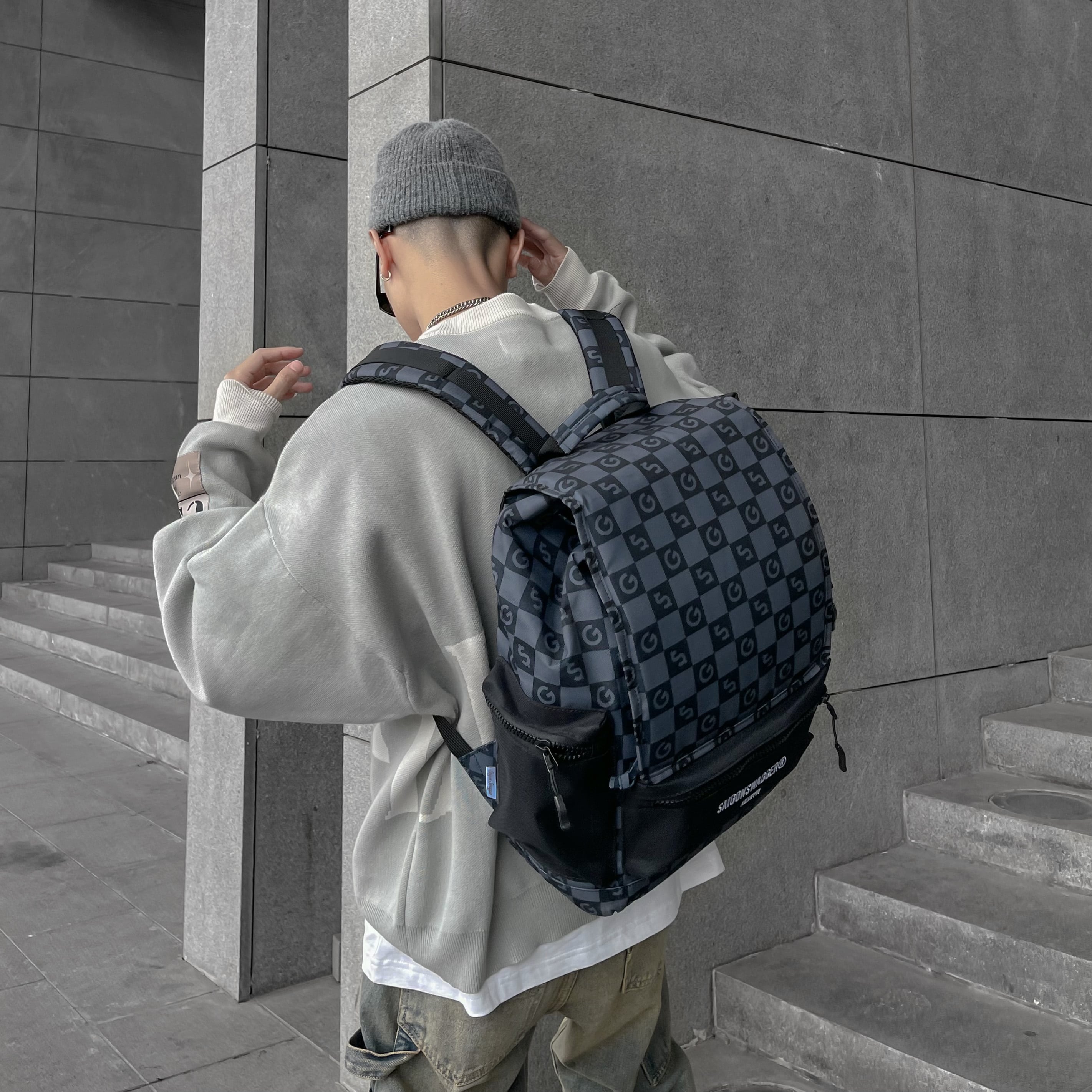 Balo SAIGON SWAGGER Versatile Checked Backpack Ngăn Chống Sốc Lap