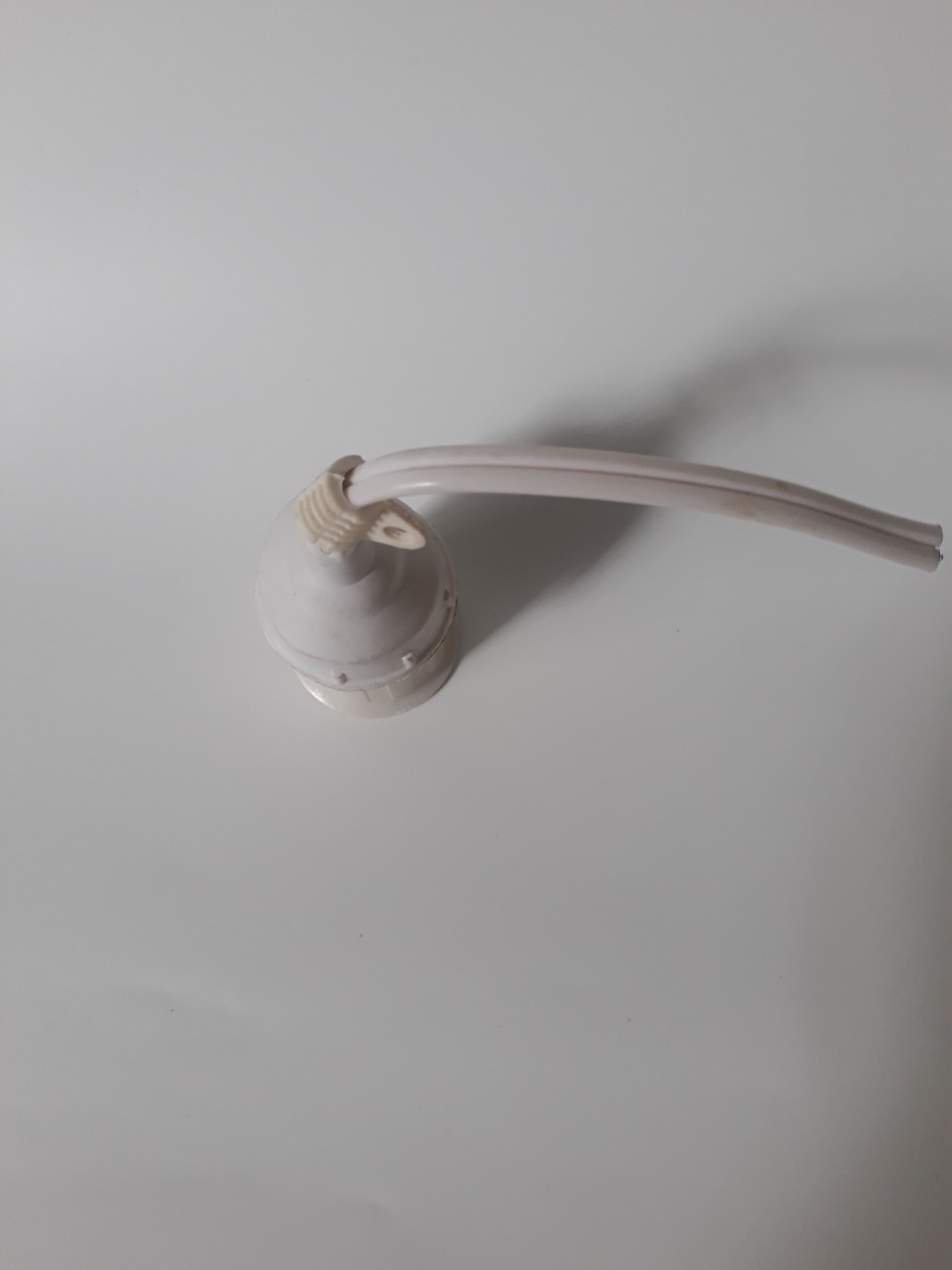 Đui đèn treo kín nước E27