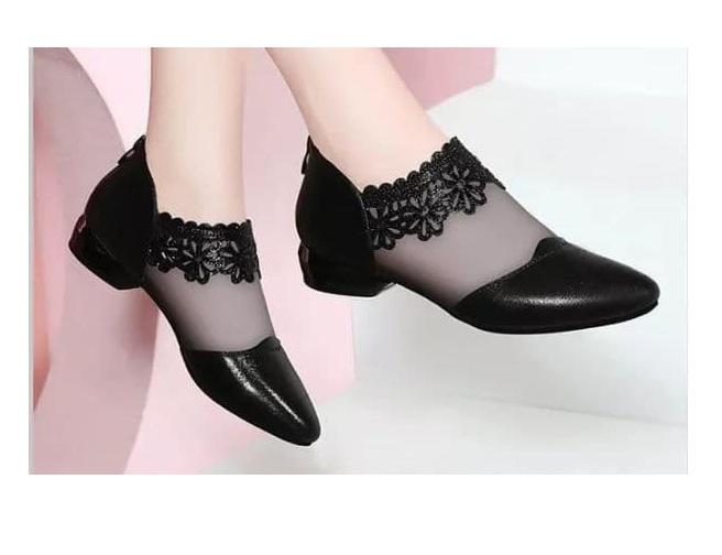Giày búp bê cổ phối ren hoa