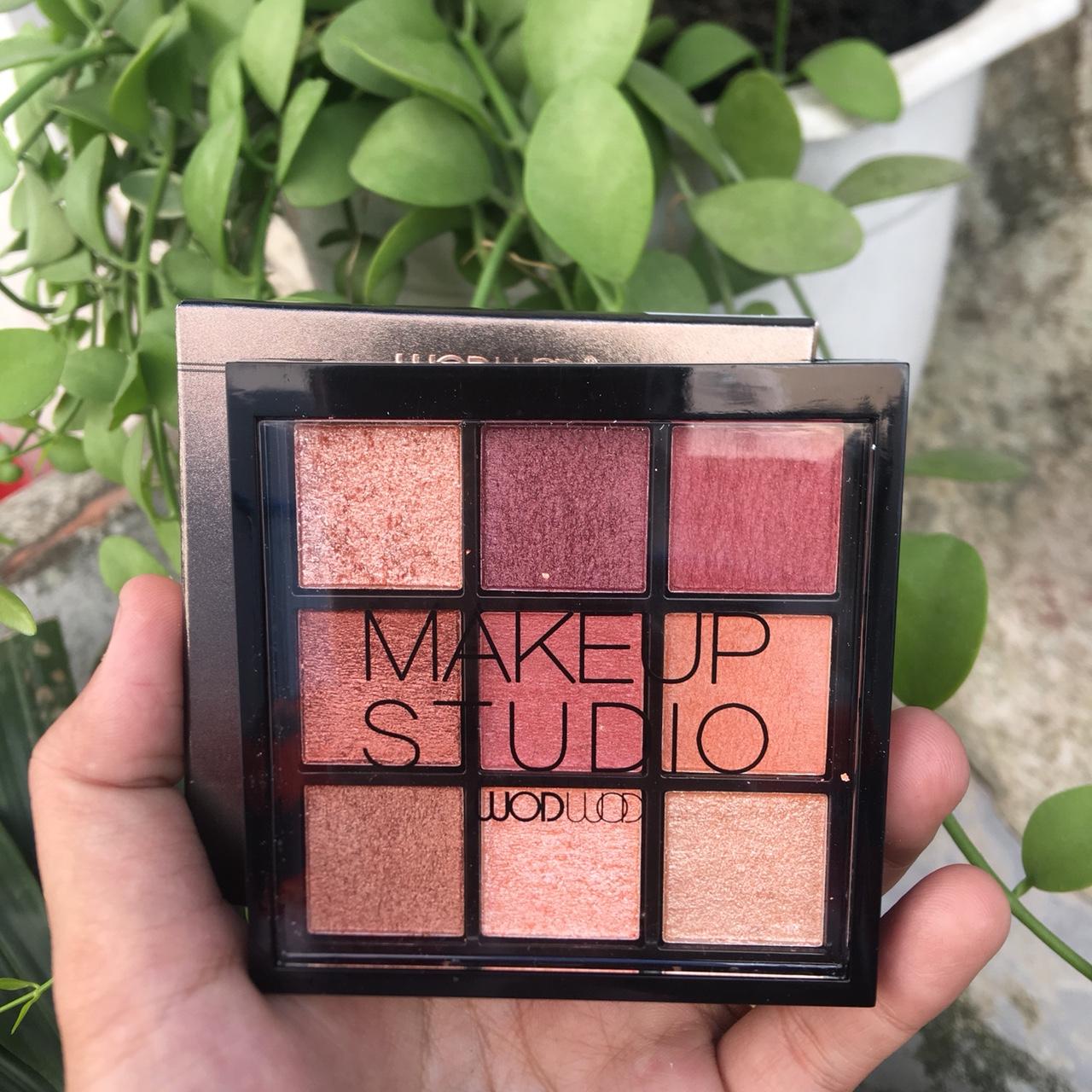Phấn Mắt Nhủ Bao Lì NOVO 9 Ô MAKEUP STUDIO  TRÒN