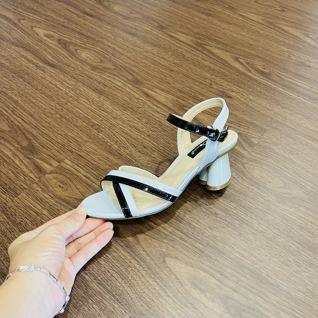 Sandal gót tim 5cm quai chéo 2 dây MT3091