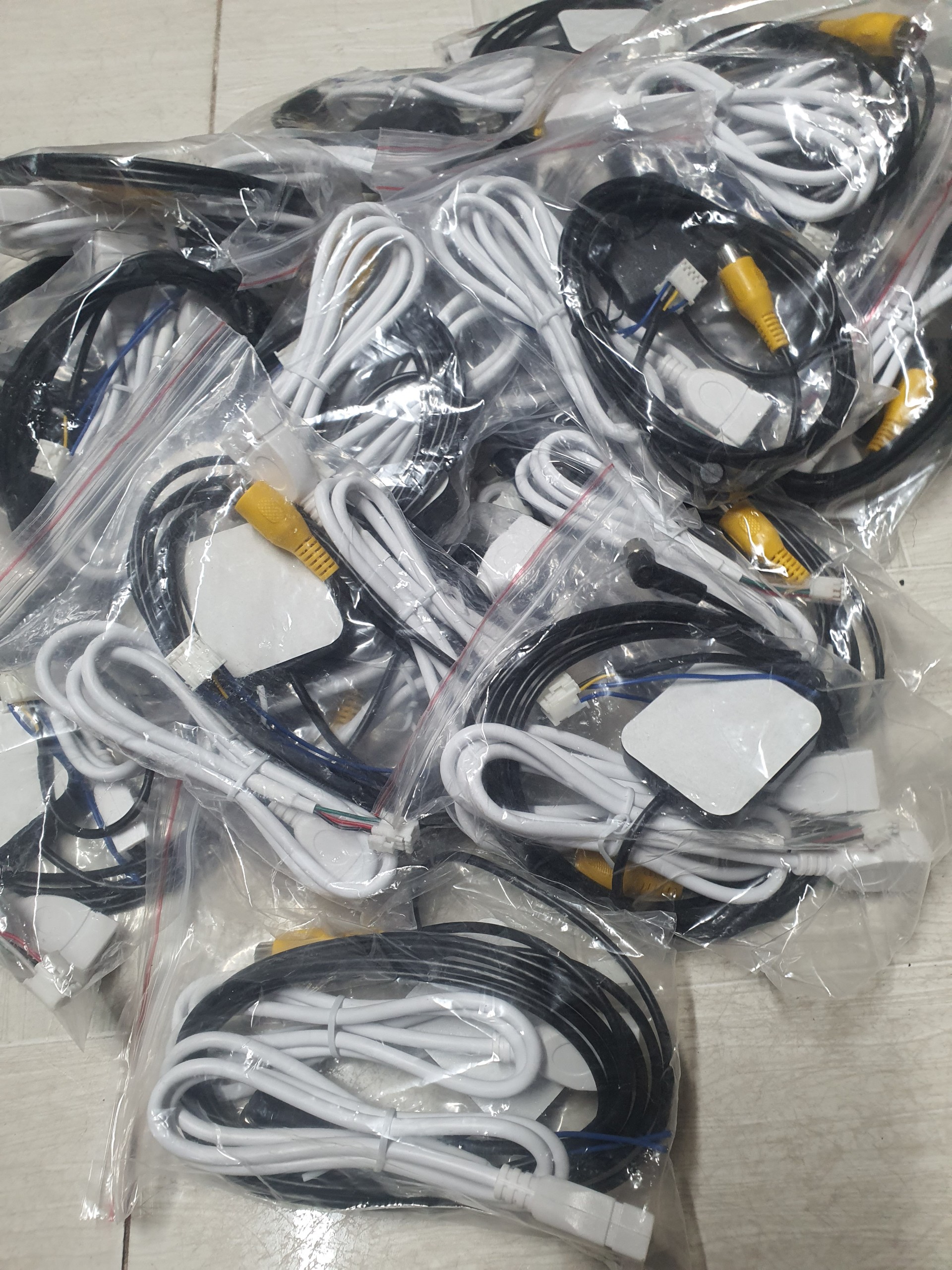 Trọn bộ phụ kiện cho màn Android 8 món