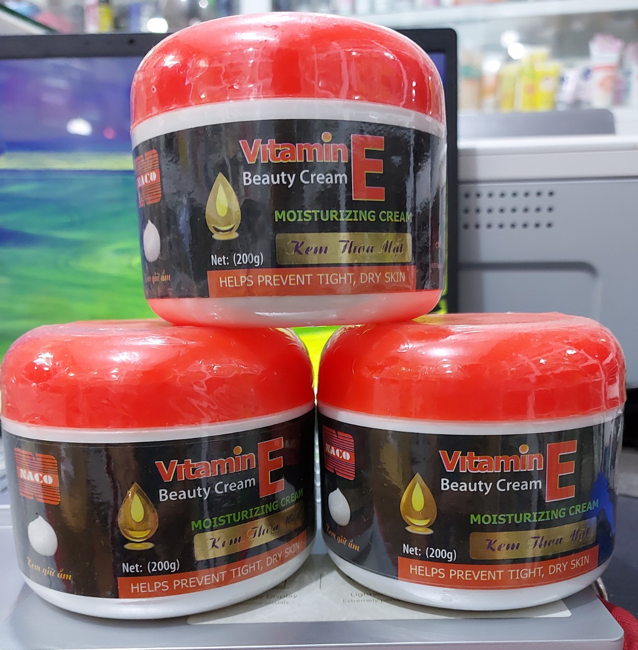 kem thoa mặt giữ ẩm vitamin e naco 200g (vitamin e nắp cam)