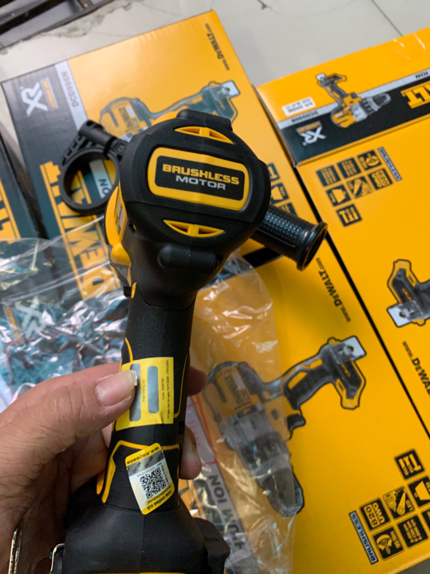 Dewalt DCD996N bảo hành 3 nam hãng
