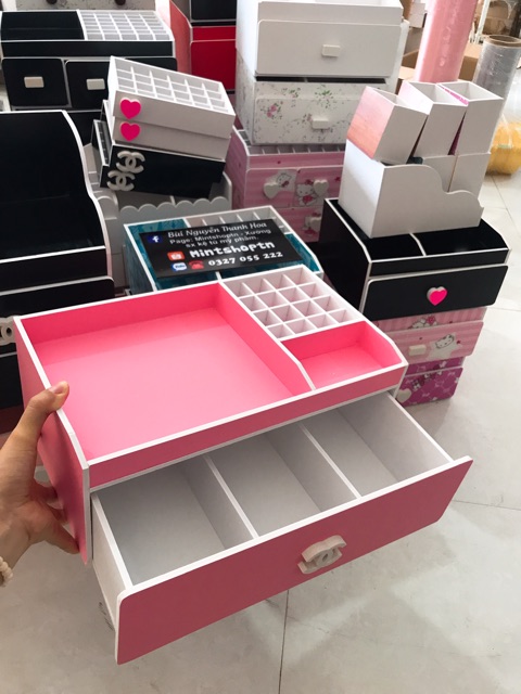 kệ mỹ phẩm ĐẠI 35cm màu hồng phấn mới