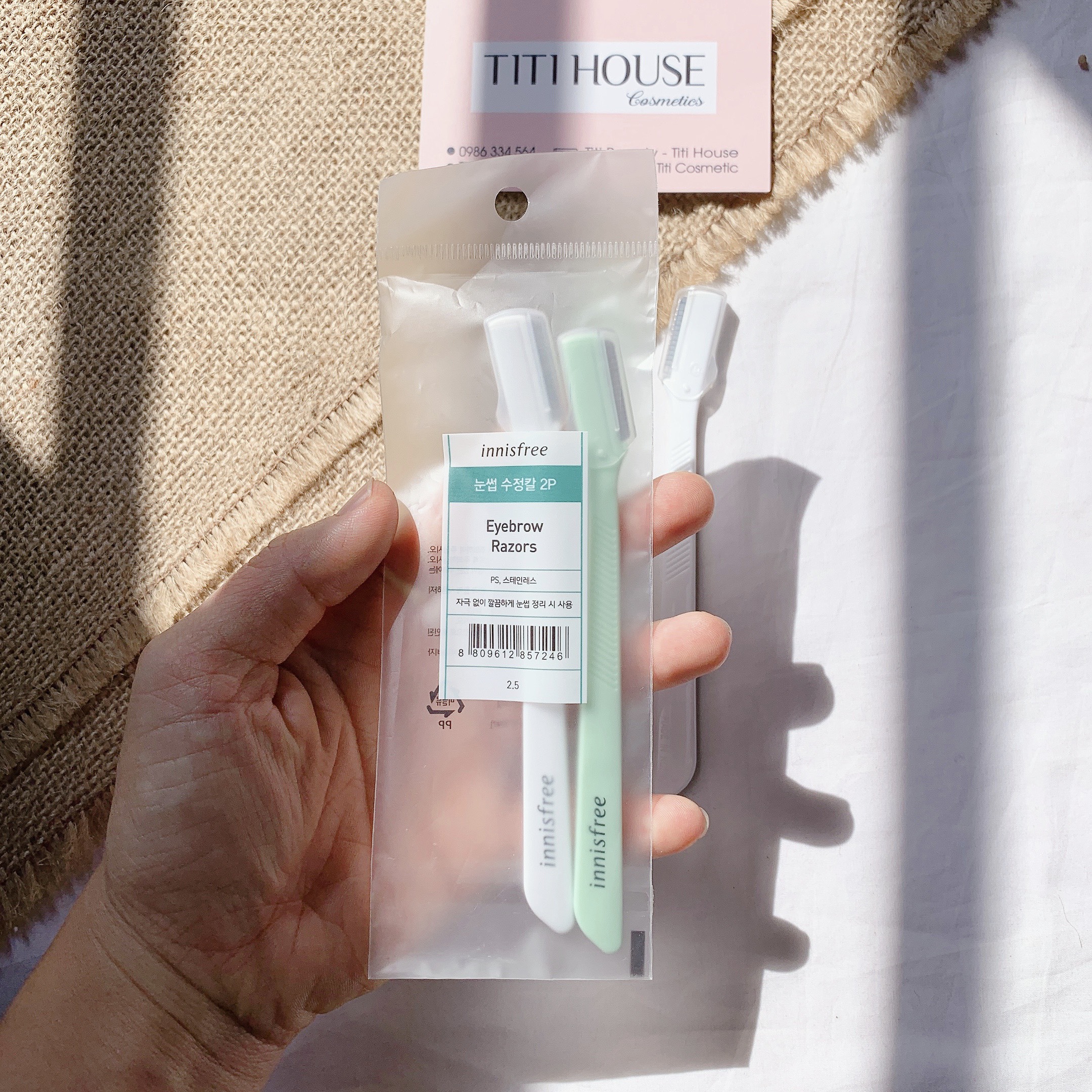 Dao Cạo Lông Mày Innisfree Eyebrow Razor (1 set 2 cái)
