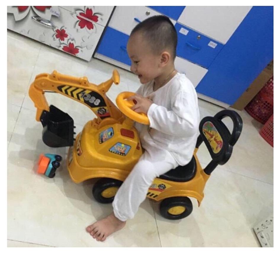 XE CẨU  CHÒI CHÂN CHO BÉ CÓ NHẠC AP50