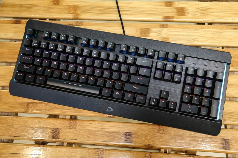 Bàn phím cơ DareU EK169 Blue switch