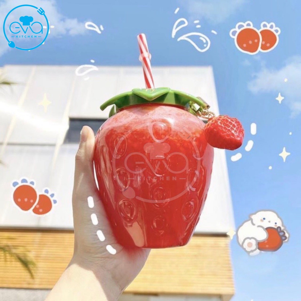 Bình Đựng Nước Nhựa 500ML Kiểu Dáng Quả Dâu Tây Tặng Kèm Ống Hút Và Mốc Khóa Trái Dâu Cute M3488