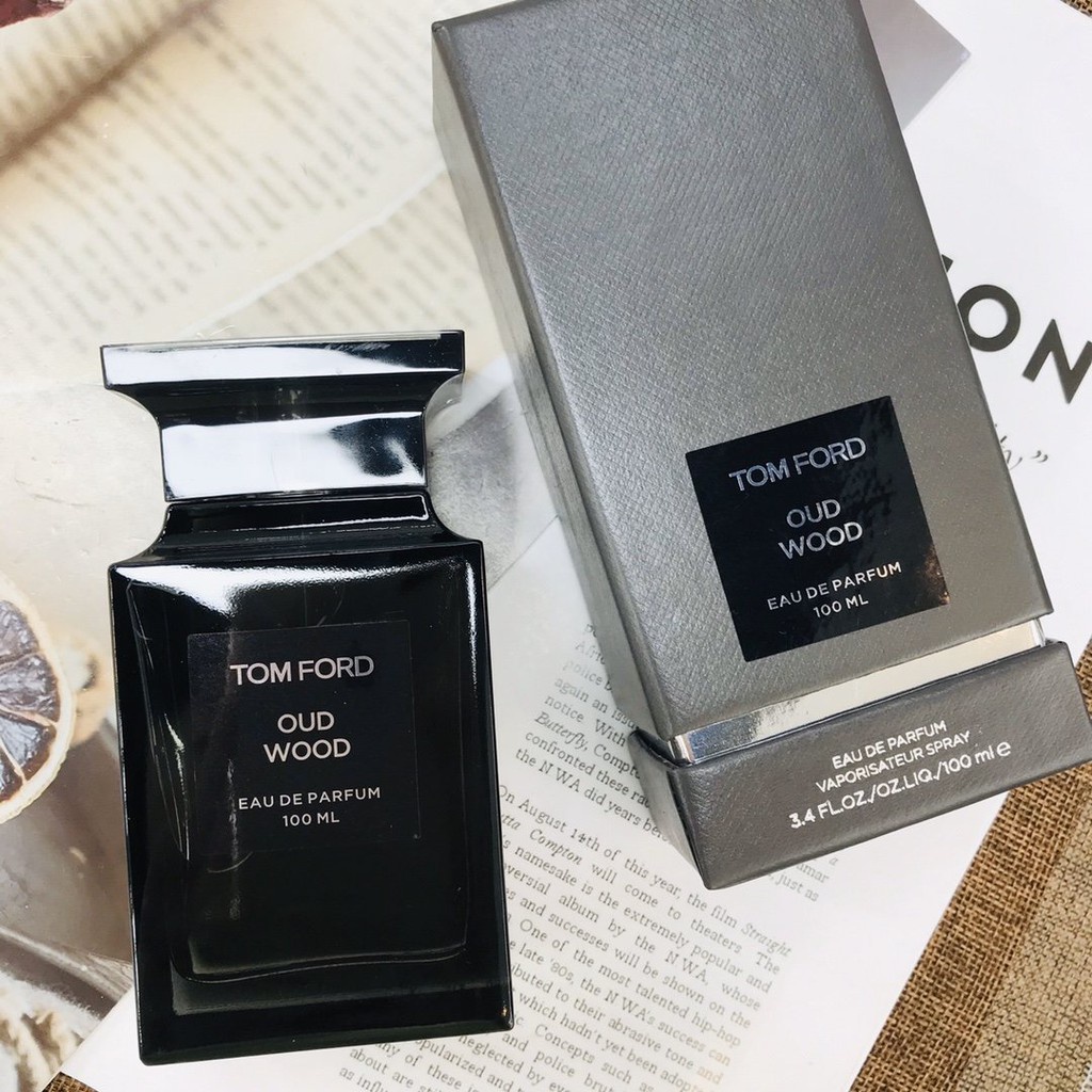 ??? Mẫu thử nước hoa Tom Ford Oud Wood Tester 5/10ml 