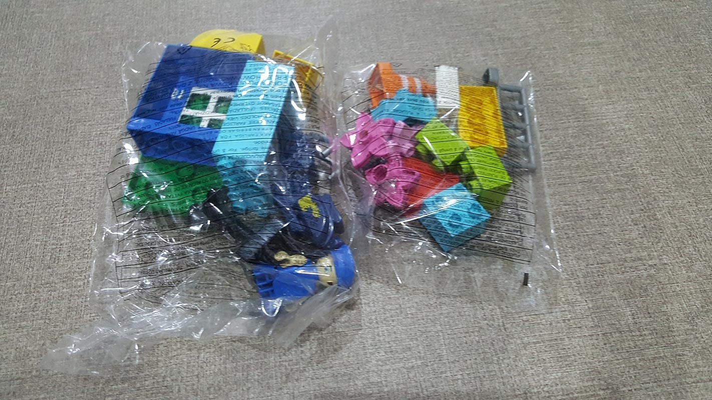 COGO - 6821 Mô hình  nhỏ Cảnh Sát 20 viên
