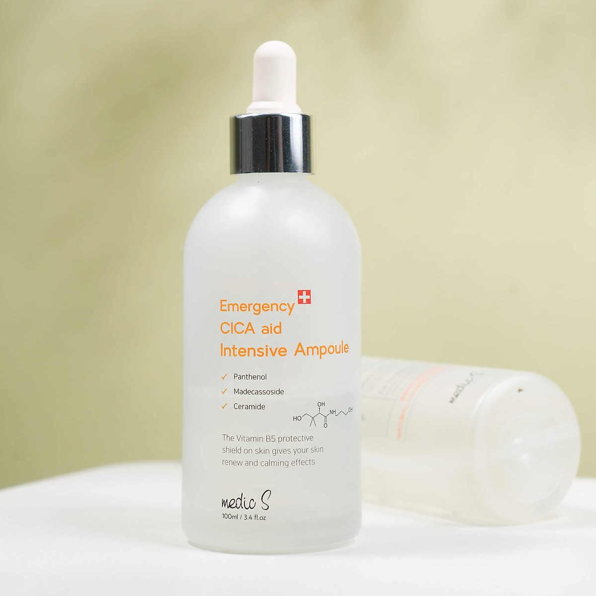 Tinh chất cấp ẩm và căng bóng Ampoule Medic S, Tinh chất cấp ẩm vừa dưỡng trắng da vừa cấp ẩm căng bóng và mềm mịn MedicS 100ml – Renew and Calming. Giúp giảm kích ứng cho da nhạy cảm, giảm nếp nhăn, chống lão hóa, phục hồi da