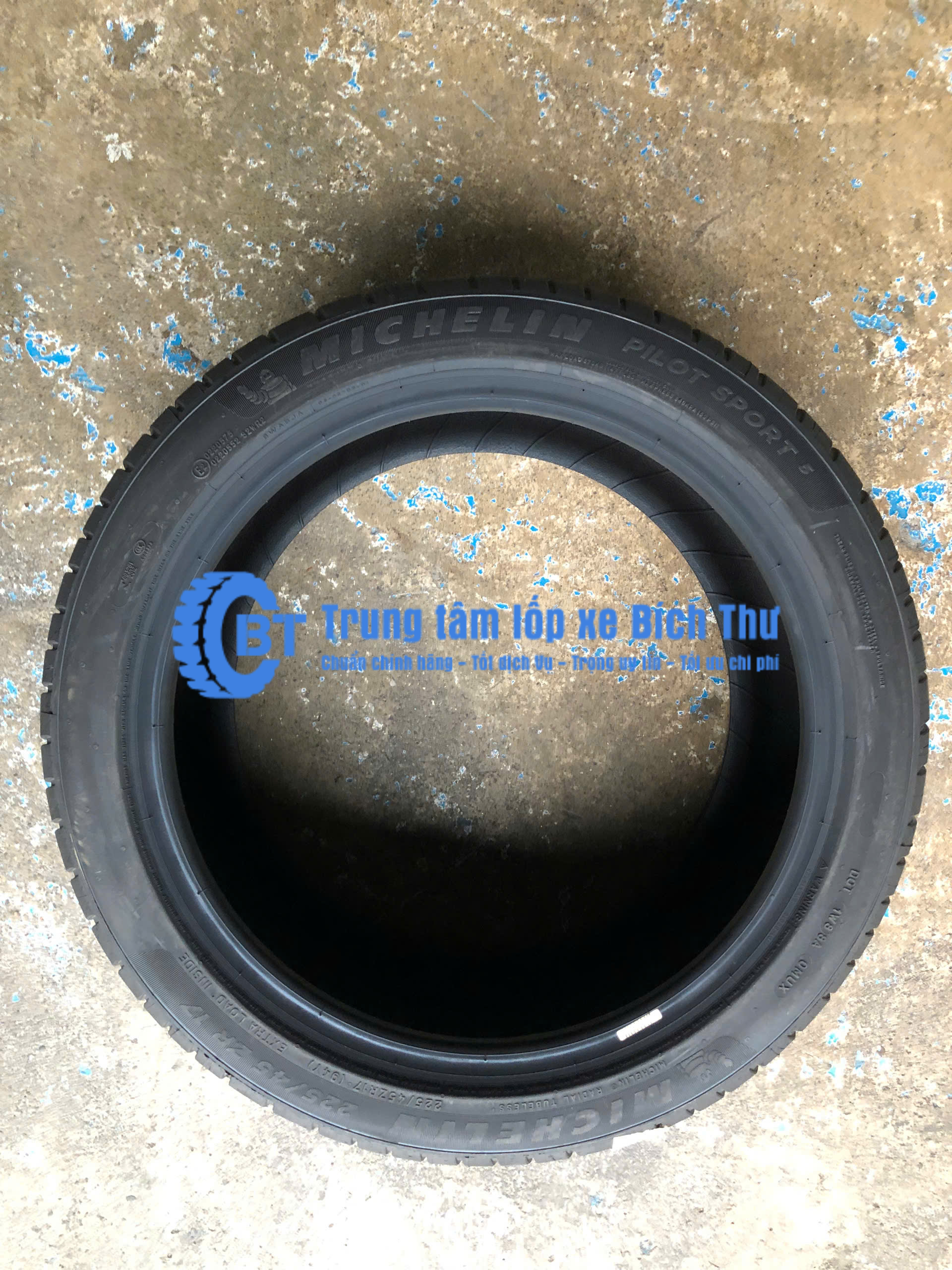 Lốp Michelin 225/45R17 Pilot Sport 5