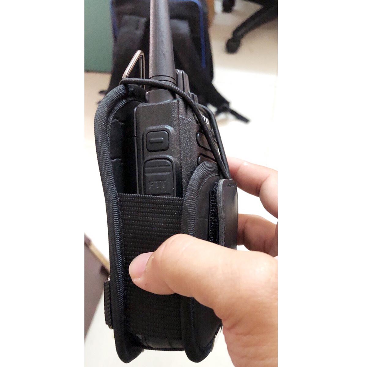 Dedicated holster for the series two way radio Motorola, Kenwood, ICOM, baofeng, HYT,…