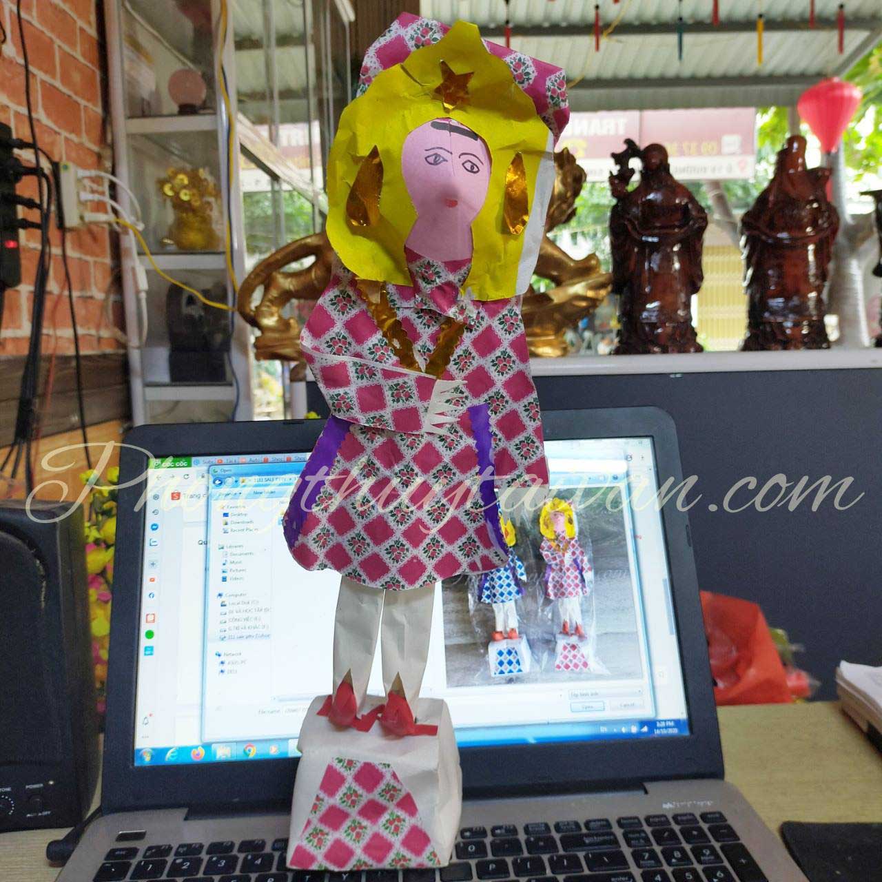 Hình nhân,hình nộm cúng kiến (dùng thế thân)