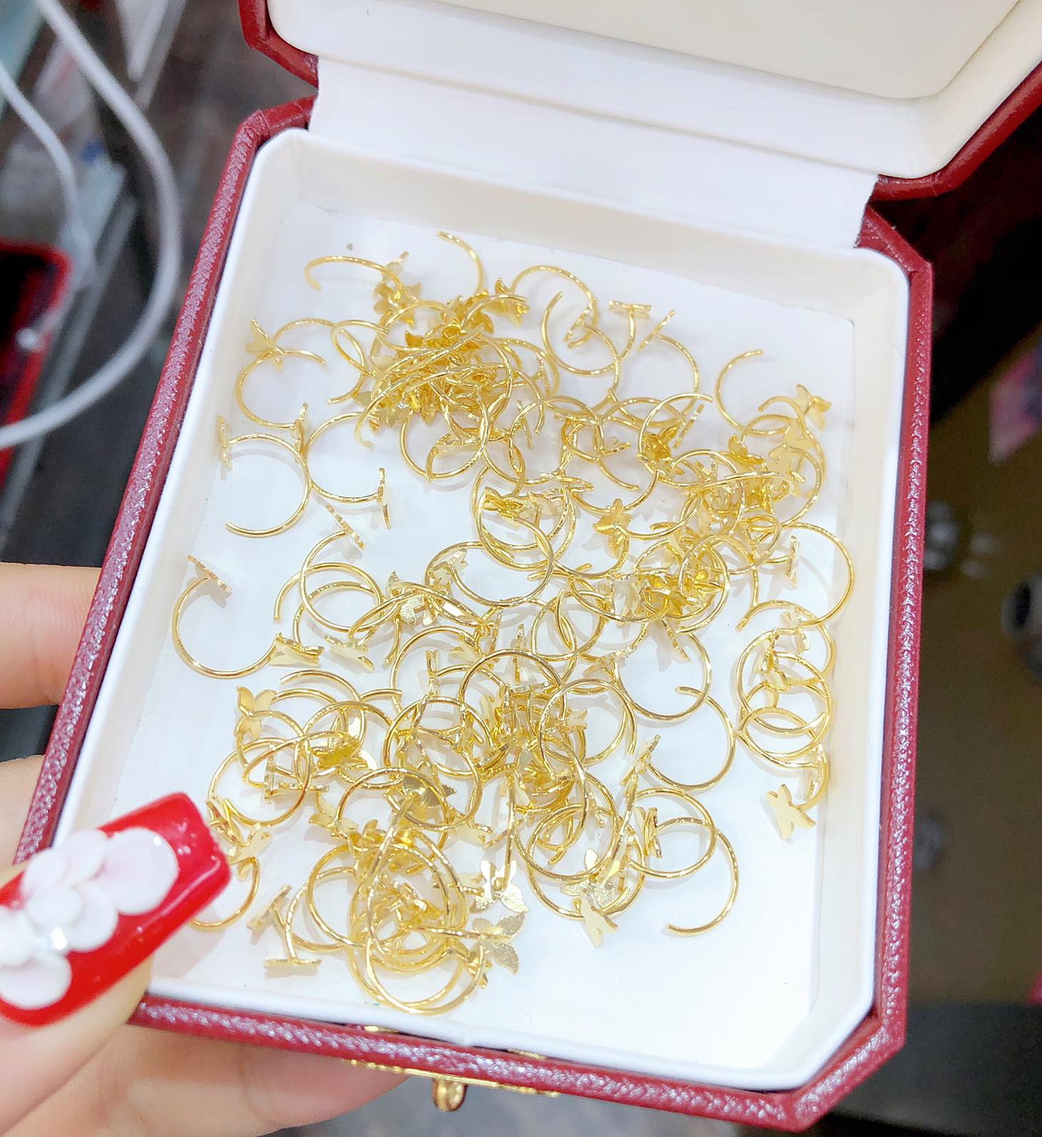 Bông tai vàng 10k bướm BTV76