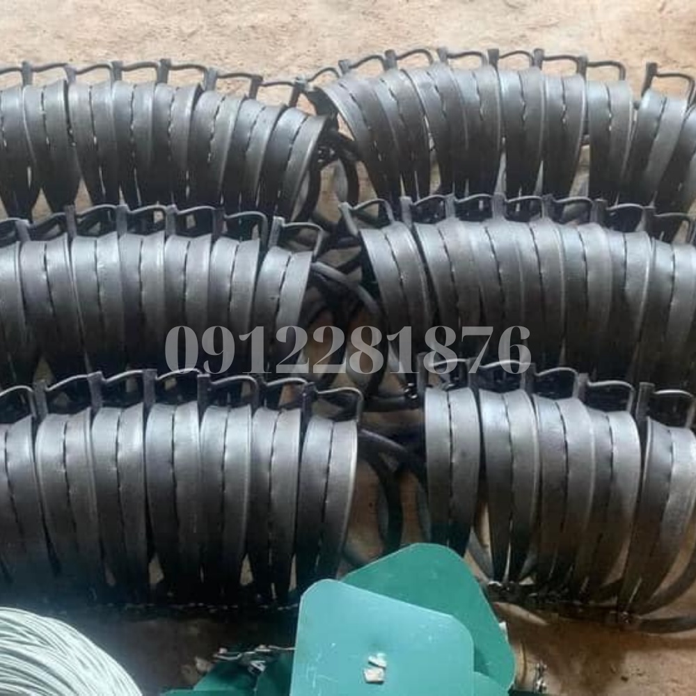 cạm 14cm bẫy thú có kèm bàn đạp và dây phanh
