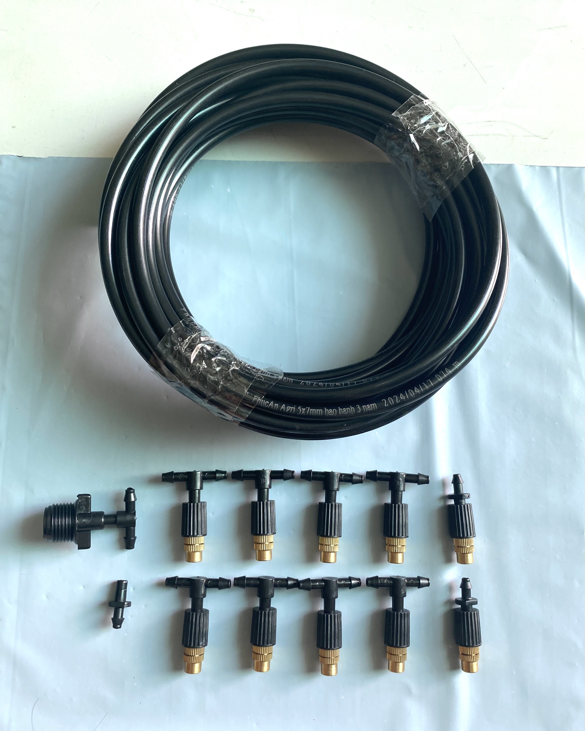 HCM Bộ béc đồng phun sương 10 béc đồng + 10 mét dây, bộ béc phun sương tưới cây