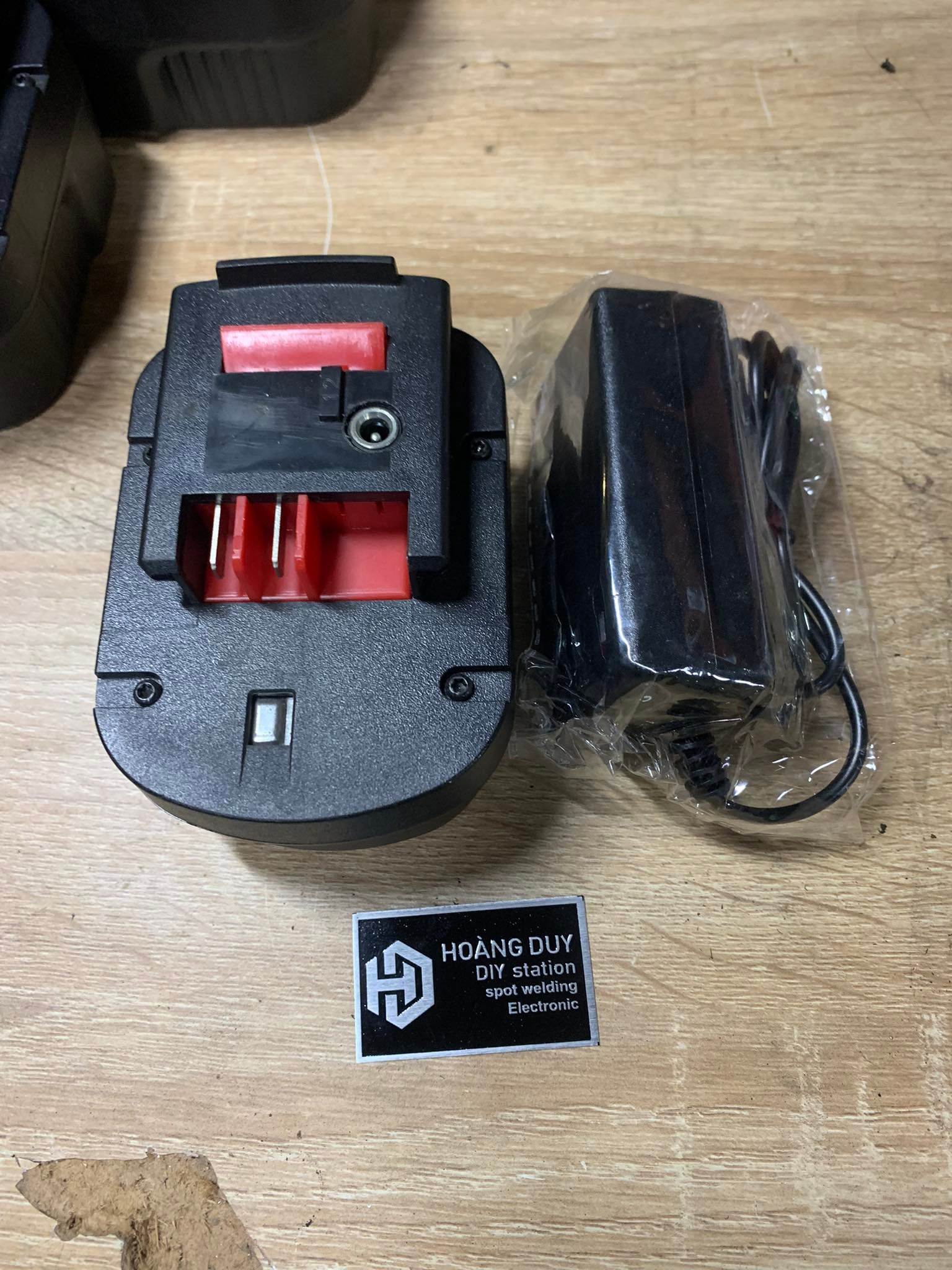 Pin black & decker 12v4ah