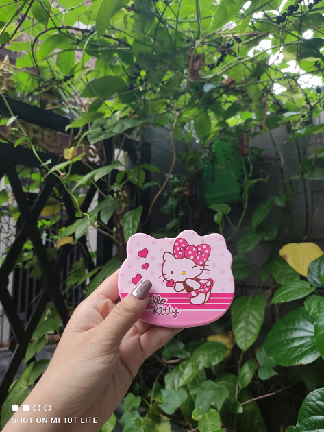 [HCM]Gương Hello Kitty kèm lược