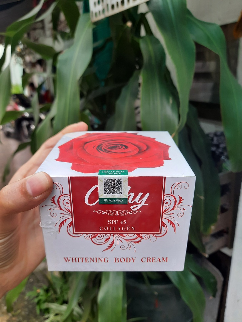 Kem dưỡng cathy whitening body cream spf45 250gram