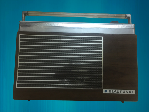 RADIO CASSETTE CỔ ĐIỂN