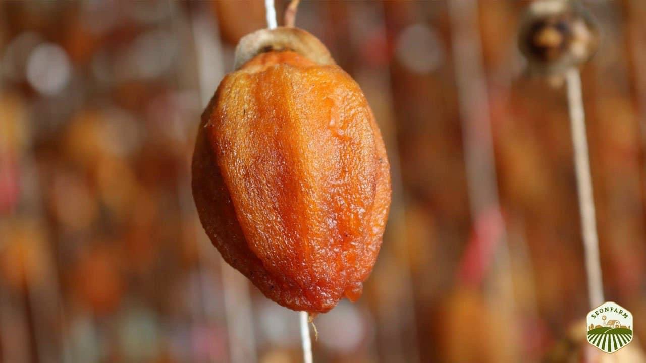Hồng treo gió Đà Lạt ( làm theo công nghệ Nhật bản )