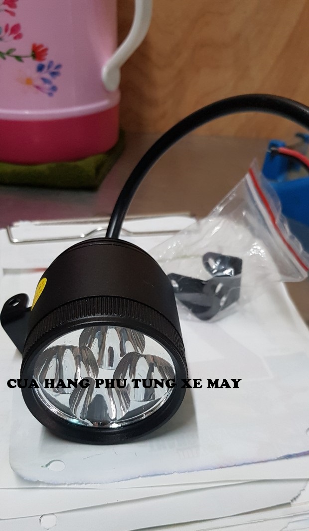 Đèn trợ sáng L4 cao cấp siêu sáng - tặng kèm công tắc