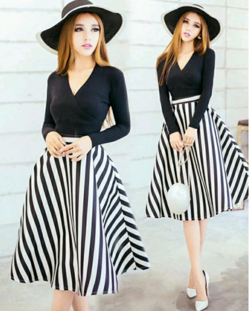 Chân váy xòe sọc kẻ đen trắng váy dài 63-65cm hàng thiết kế💕𝑭𝑹𝑬𝑬𝑺𝑯𝑰𝑷💕