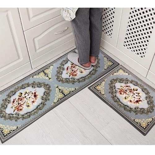 Thảm nhà bếp: Sáng tạo cho không gian bếp của bạn với thảm nhà bếp tuyệt đẹp. Không chỉ sự êm ái cho tay, mà thảm còn bảo vệ không gian khỏi các vết đồ. Xem hình ảnh liên quan để cập nhật ý tưởng cho ngôi nhà của bạn.