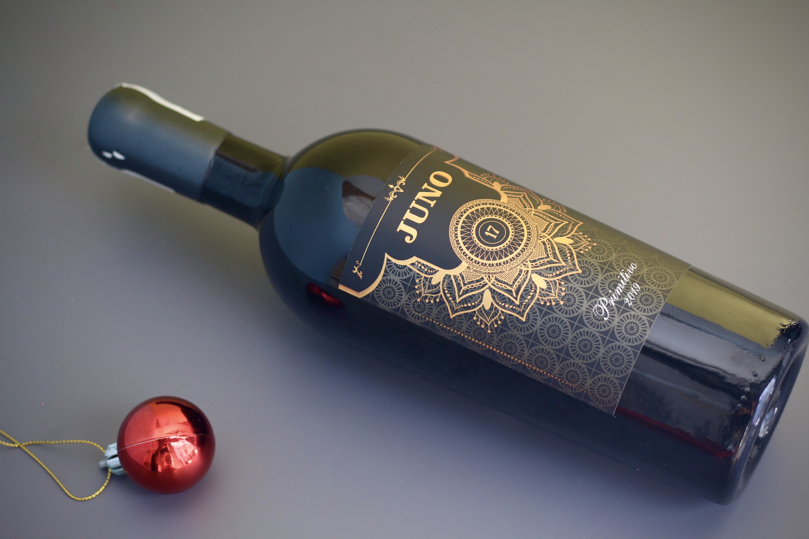 Vang đỏ nhập khẩu Ý Juno 17 Primitivo