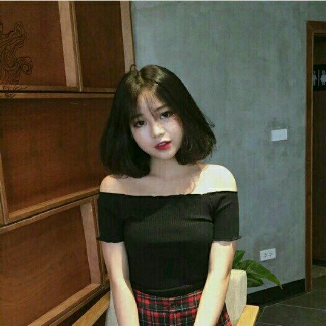 Áo croptop trễ vai