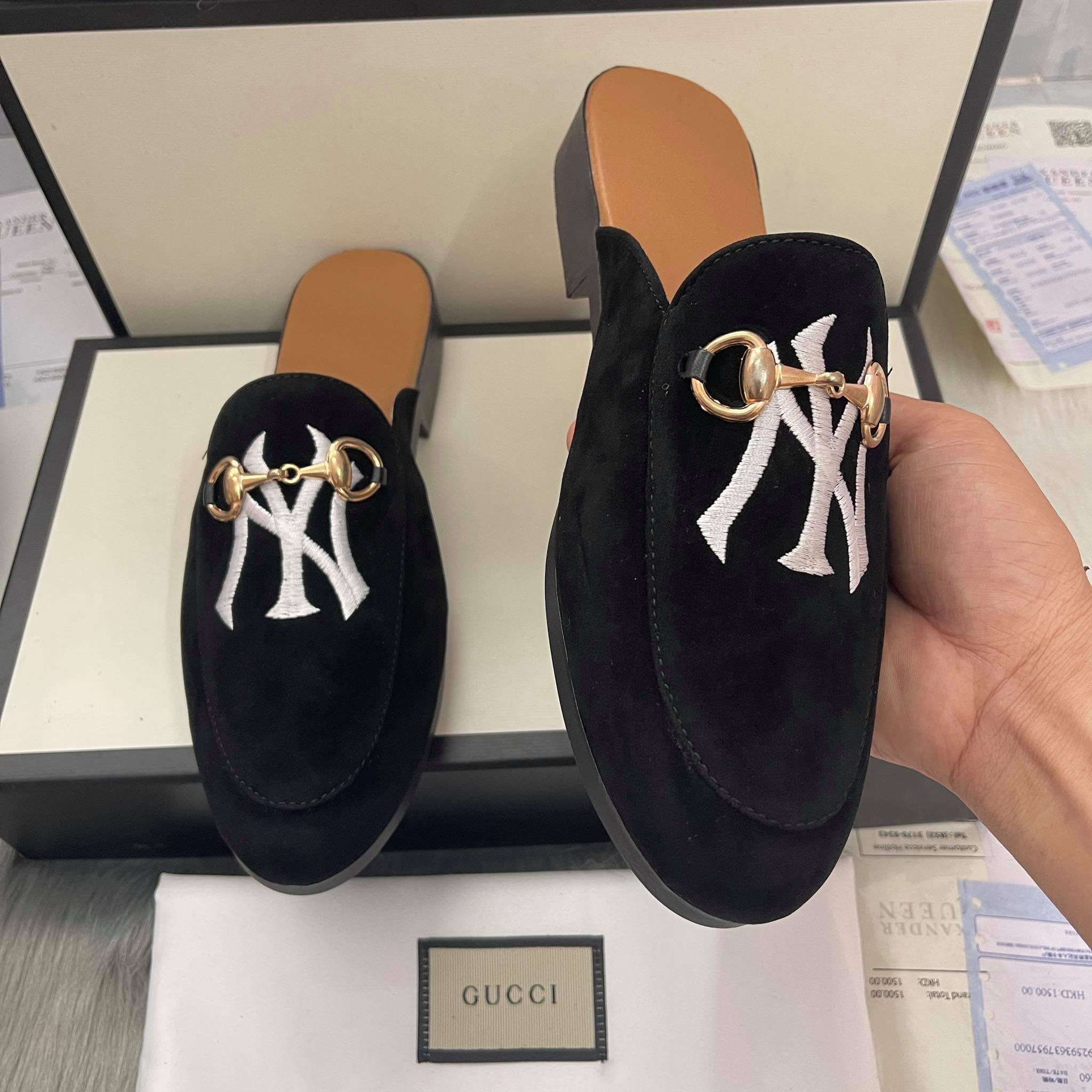 Sục da lộn thêu NY nam