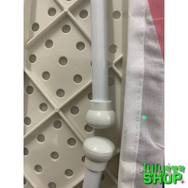 Cầu là quần áo , bàn để ủi đồ Lock&Lock ETM524