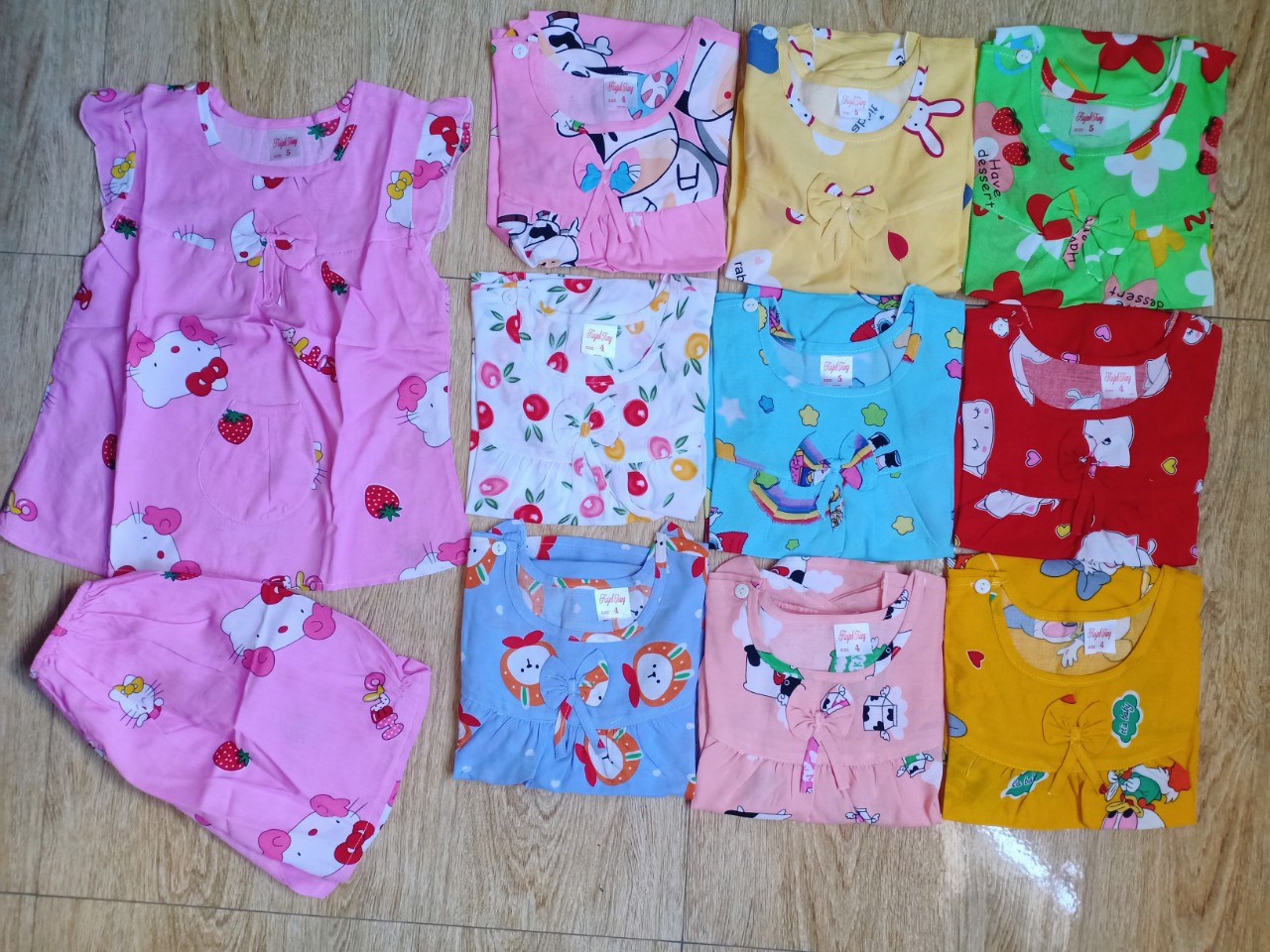 [HCM]Sét 3 bộ lanh nhí cho cho bé gái size 4kg đến 20kg giao hàng màu đẹp ngẫu nhiên  như hình đăng