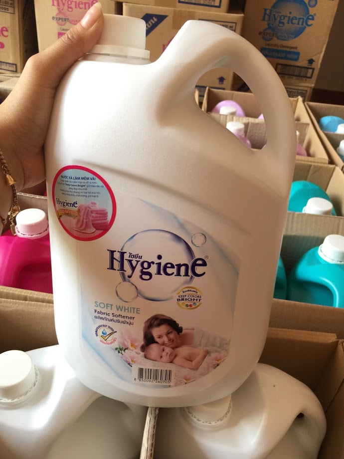 HCMNƯỚC XẢ VẢI HYGIENE 3500ML THÁI LAN MÀU TRẮNG